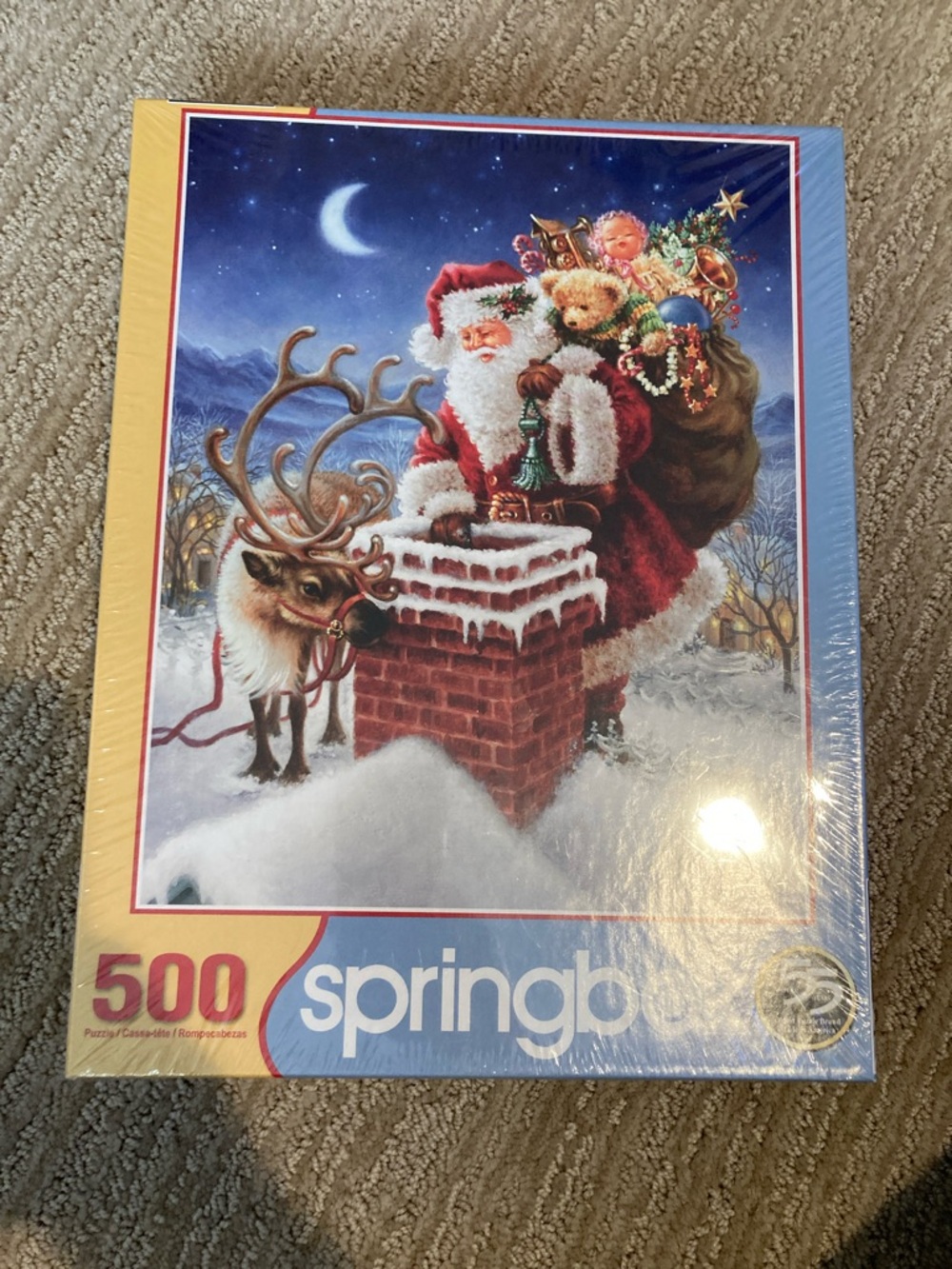 Springbok 500-Piece Santa & Reindeer Christmas Puzzle - Red/Blue
